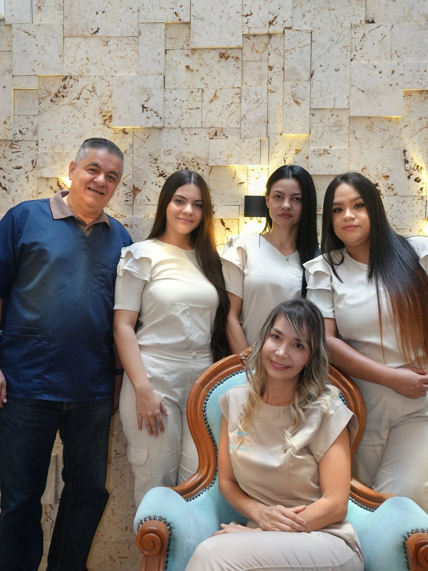 Sandra Giraldo y su equipo